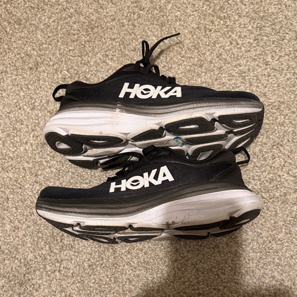 Hoka Women’s Bondi 8 - Black & White